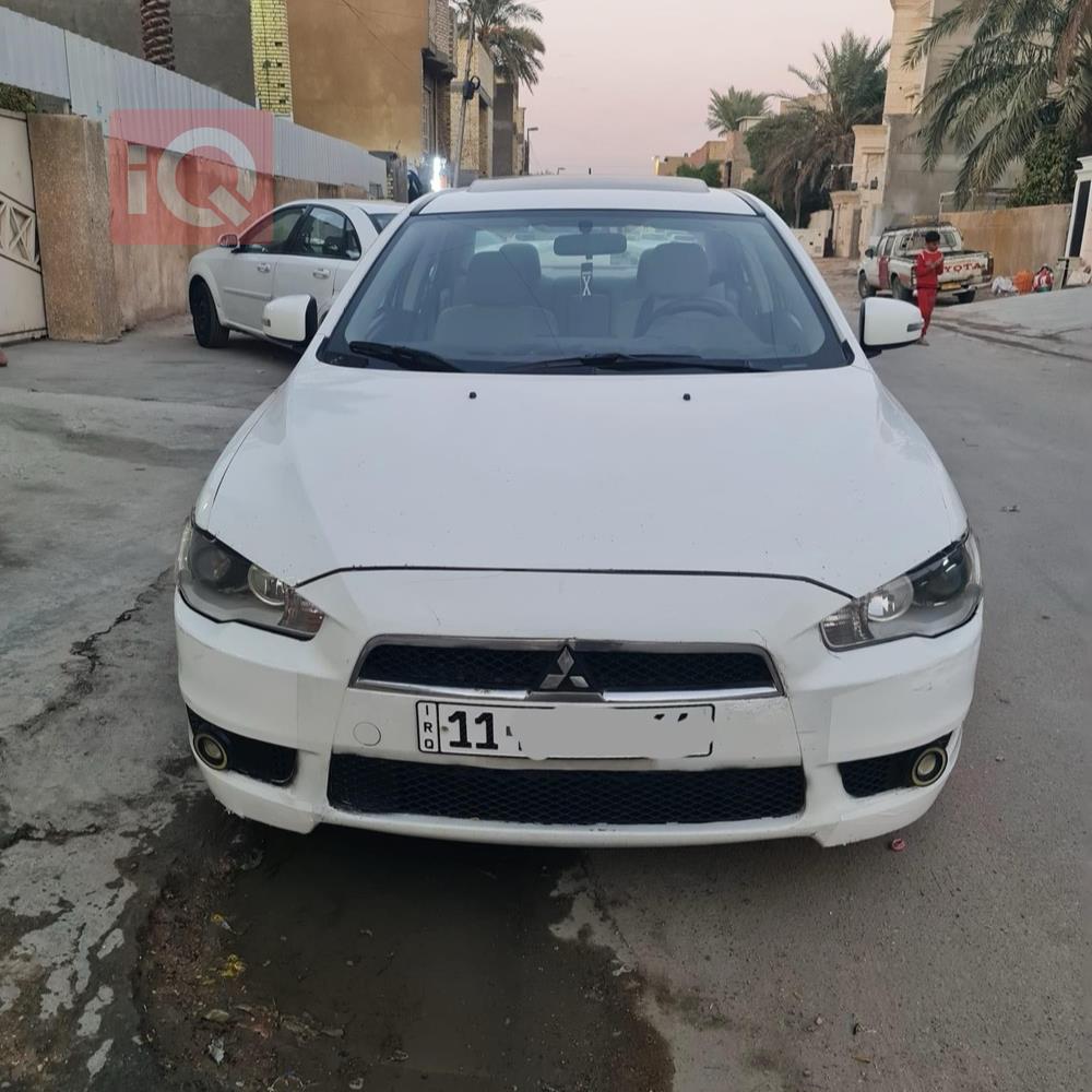 ميتسوبيشي لانسر